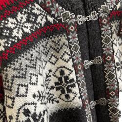 Klassisk Norsk Cardigan med tin-hgter 100% uld Koks