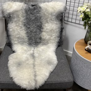 Islandsk klippet lammeskind naturligt gr� str L  3927