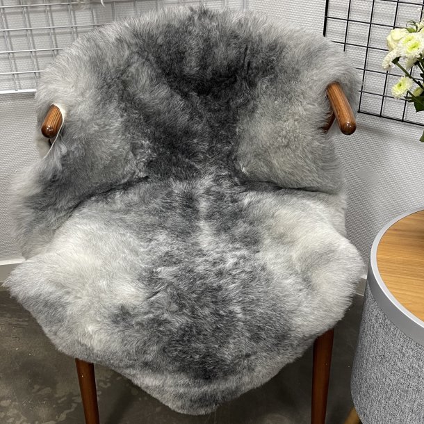 Islandsk klippet lammeskind gr� str M 2914