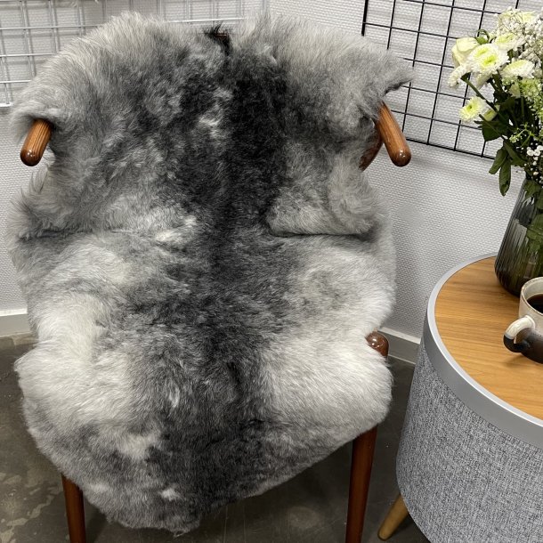 Islandsk klippet lammeskind gr� str M 2915