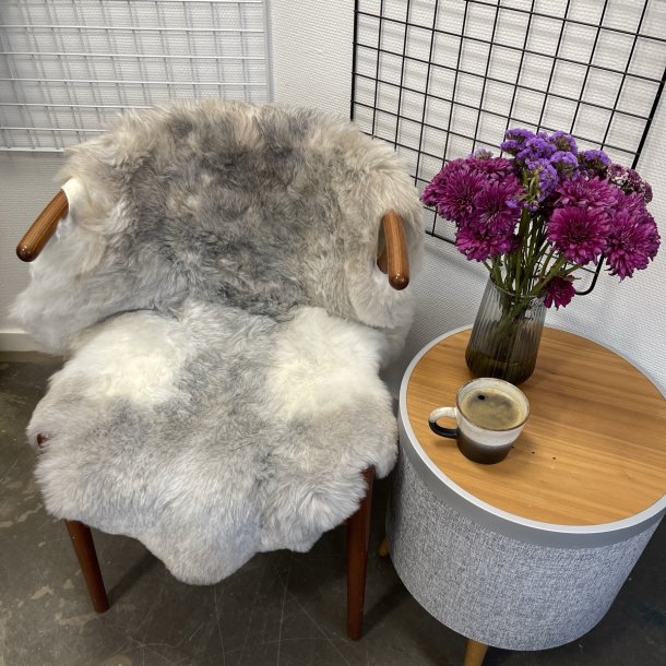 Islandsk klippet lammeskind gr� str M 2915