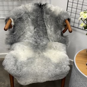 Islandsk klippet lammeskind gr� str M 2920