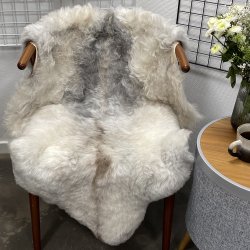 Islandsk klippet lammeskind gr� str M 2922