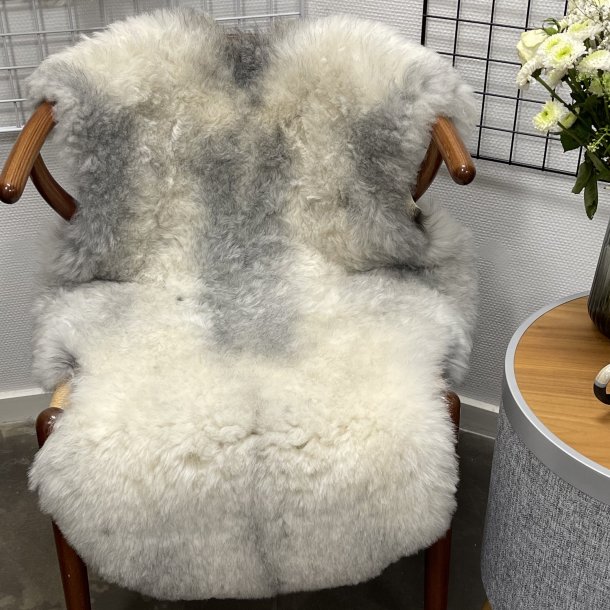 Islandsk klippet lammeskind gr� str M 2923