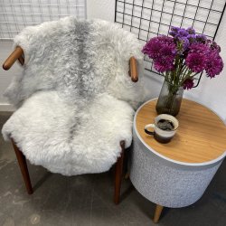 Islandsk klippet lammeskind gr� str M 2924