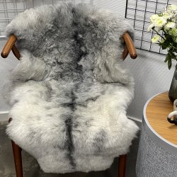 Islandsk klippet lammeskind gr� str M 2925