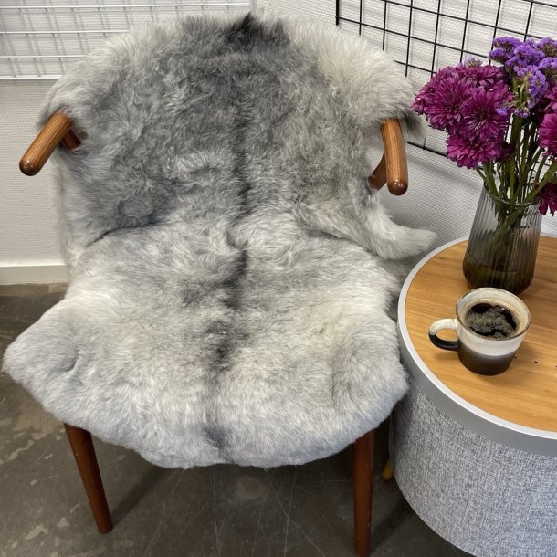 Islandsk klippet lammeskind gr� str M 2926