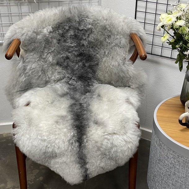 Islandsk klippet lammeskind gr� str M 2926