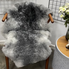 Islandsk klippet lammeskind gr� str M 2927