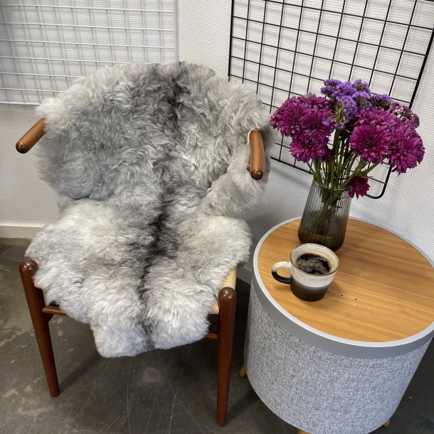 Islandsk klippet lammeskind gr� str M 2929