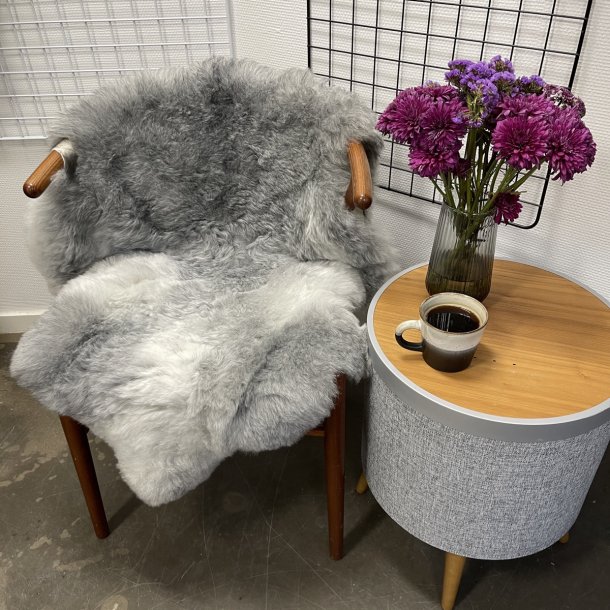 Islandsk klippet lammeskind gr� str M 2942