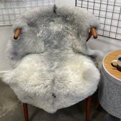 Islandsk klippet lammeskind gr� str M 2918