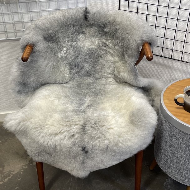 Islandsk klippet lammeskind gr� str M 2918