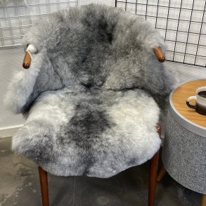 Islandsk klippet lammeskind gr� str M 2924