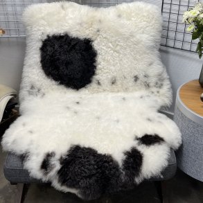 Islandsk klippet lammeskind plettet str L 3738