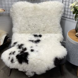 Islandsk klippet lammeskind plettet str XL 4711