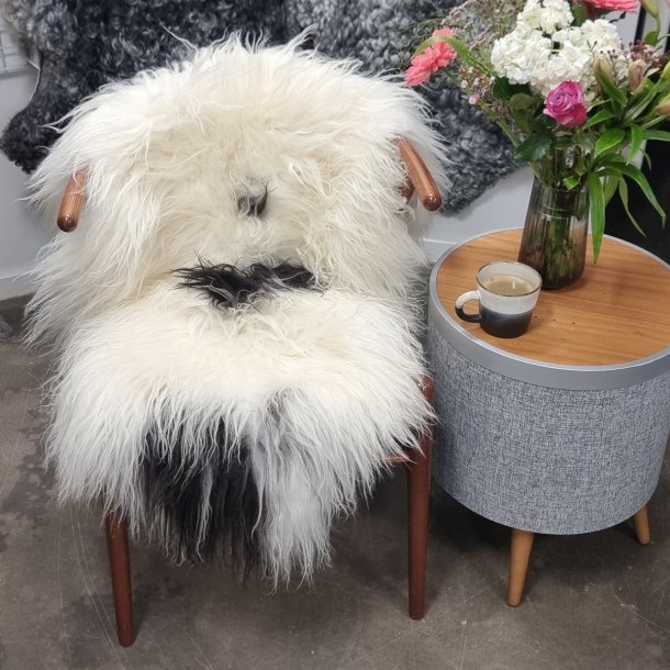 Islandsk lammeskind langh�ret plettet str M - 2217