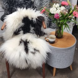 Islandsk lammeskind langh�ret plettet str M - 2219