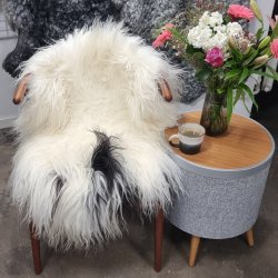 Islandsk lammeskind langh�ret plettet str M - 2221