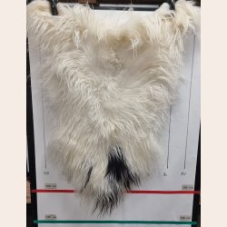 Islandsk lammeskind langh�ret plettet str M - 2221