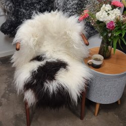 Islandsk lammeskind langh�ret plettet str M - 2223