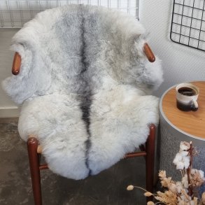 Islandsk klippet lammeskind gr str M 2941