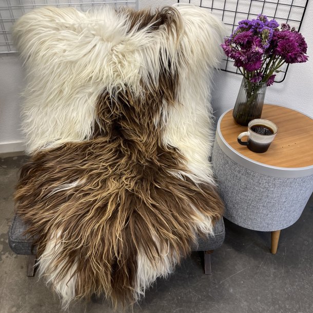 Islandsk lammeskind langh�ret plettet str XL - 4210