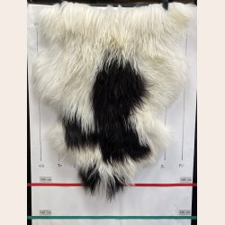 Islandsk lammeskind langh�ret plettet str M - 2213