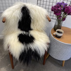 Islandsk lammeskind langh�ret plettet str M - 2219