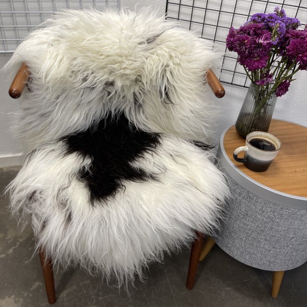 Islandsk lammeskind langh�ret plettet str M - 2220