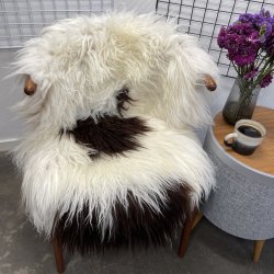 Islandsk lammeskind langh�ret plettet str M - 2221