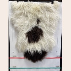 Islandsk lammeskind langh�ret plettet str M - 2221