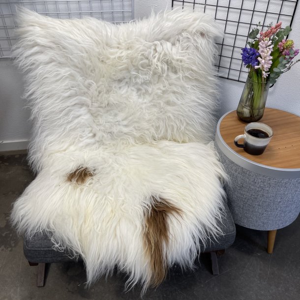 Islandsk lammeskind langh�ret naturligt brunplettet str L - 3260
