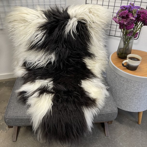 Islandsk lammeskind langh�ret plettet str XL - 4227