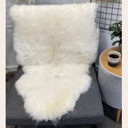 Islandsk klippet lammeskind lys str L 3510