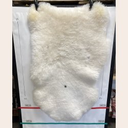 Islandsk klippet lammeskind lys str L 3511