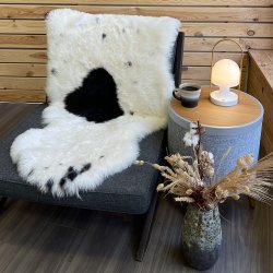 Islandsk lammeskind korthret plettet str L - 3714