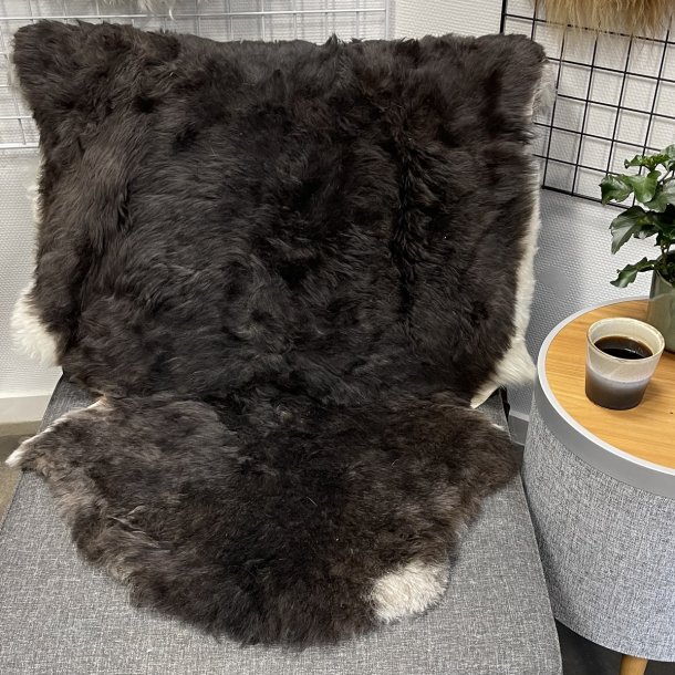 Islandsk klippet lammeskind plettet str L 3730