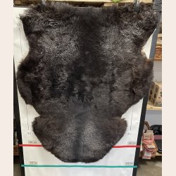 Islandsk klippet lammeskind plettet str L 3732