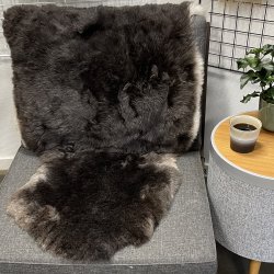 Islandsk klippet lammeskind plettet str L 3736