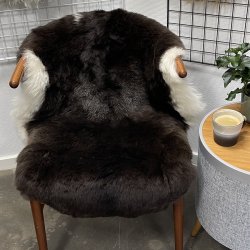 Islandsk klippet lammeskind plettet str M 2727