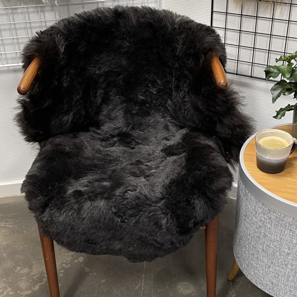 Islandsk klippet lammeskind plettet str M 2728