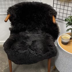 Islandsk klippet lammeskind plettet str M 2730