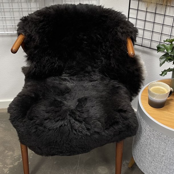 Islandsk klippet lammeskind plettet str M 2730