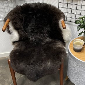 Islandsk klippet lammeskind plettet str M 2734