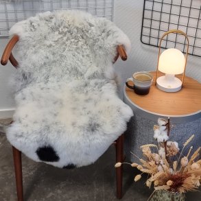 Islandsk klippet lammeskind gr str M 2912