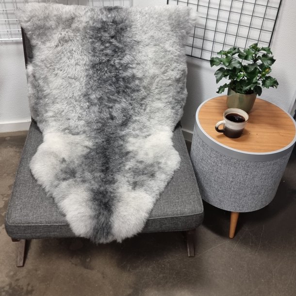 Islandsk klippet lammeskind naturligt gr str L  3920