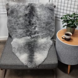 Islandsk klippet lammeskind naturligt gr str L  3921