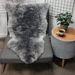 Islandsk klippet lammeskind naturligt gr str L  3934