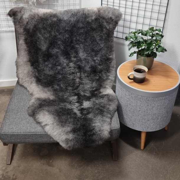 Islandsk klippet lammeskind naturligt gr str L  3935